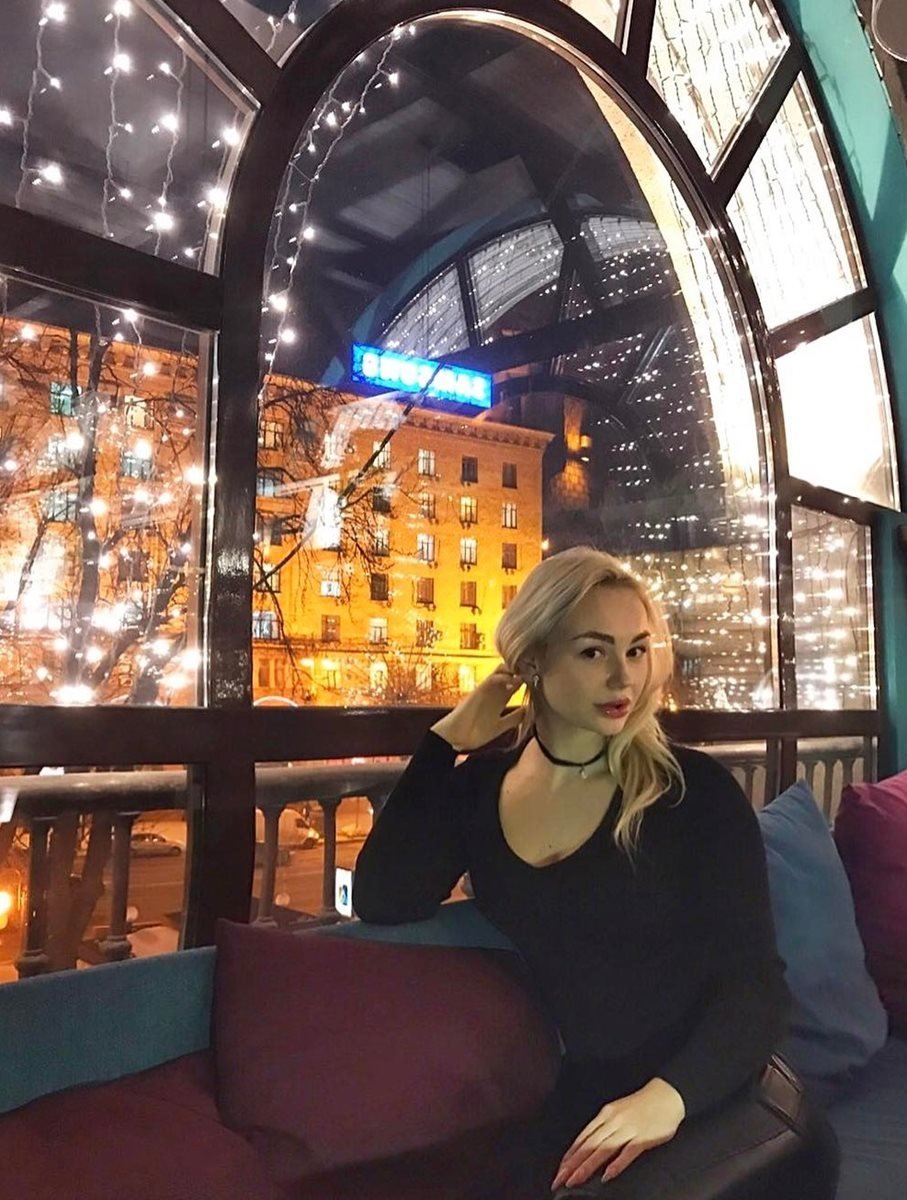 CheerleaderNina from Herefordshire,United Kingdom